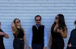 Dominos1